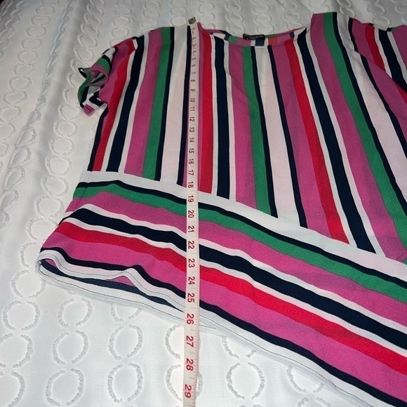 Cha Cha Vente Women's Medium Striped Asymmetrical Hem Top - Like New - Picture 8 of 9